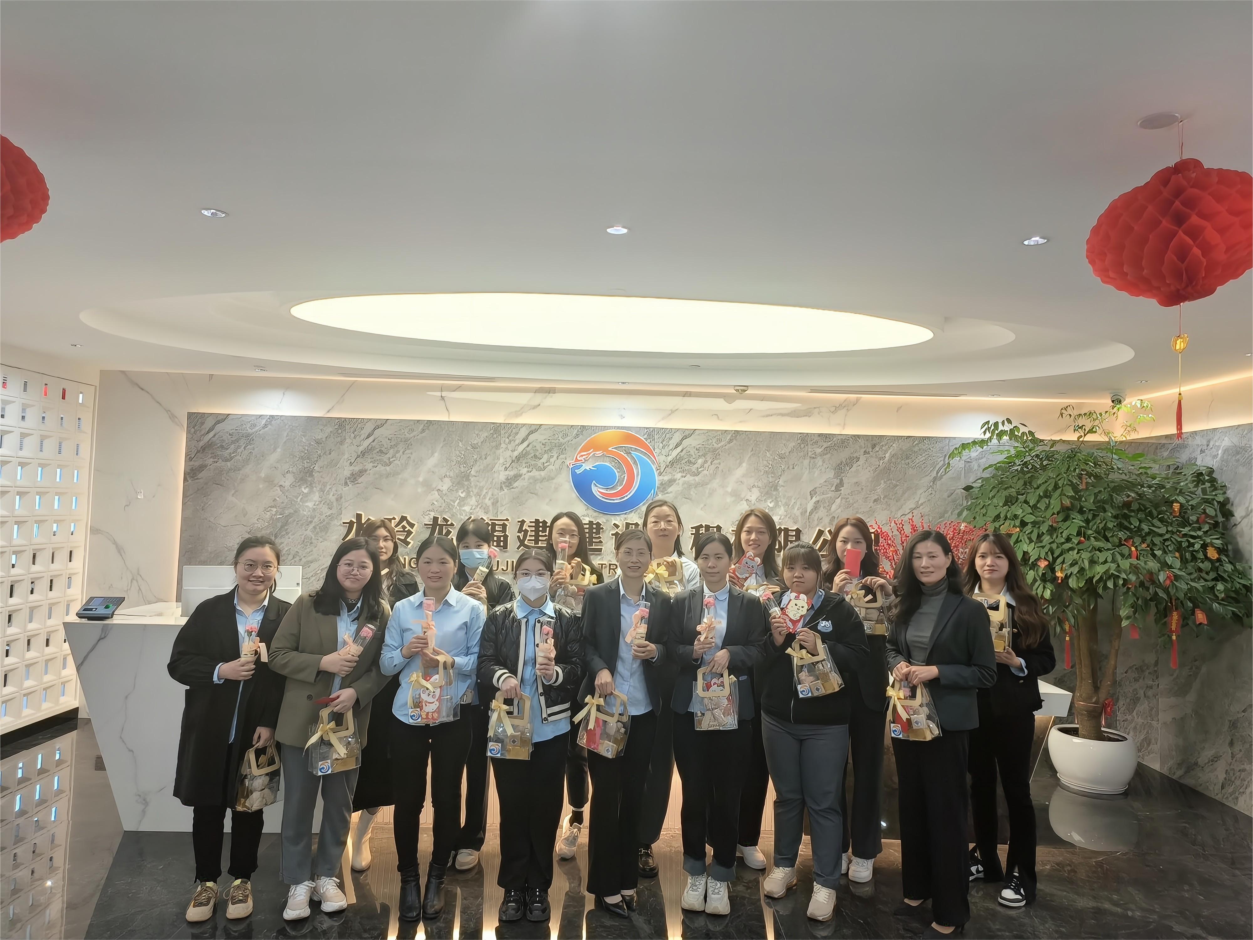 38女生节厦门合照.jpg